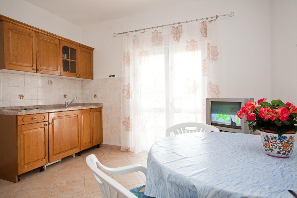 Apartments Mato คิร์ก ภายนอก รูปภาพ