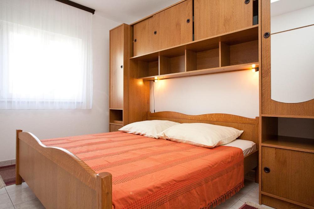 Apartments Mato คิร์ก ภายนอก รูปภาพ