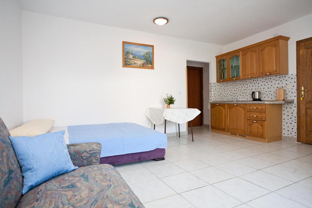 Apartments Mato คิร์ก ภายนอก รูปภาพ
